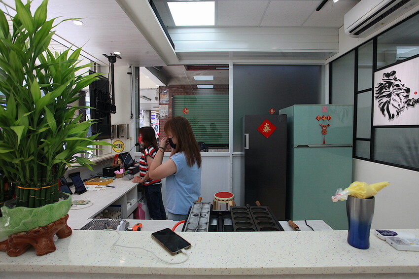 高雄市鳳山區吃。高雄市｜鳳山區。「king手作雞蛋燒」網路超人氣的創意雞蛋燒，嚴選食材來製作獨特口味雞蛋燒，季節限定