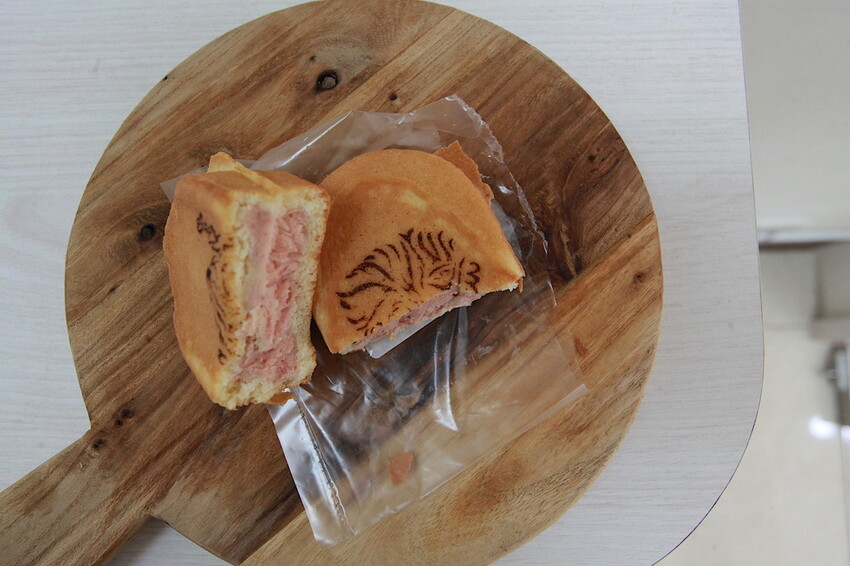 高雄市鳳山區吃。高雄市｜鳳山區。「king手作雞蛋燒」網路超人氣的創意雞蛋燒，嚴選食材來製作獨特口味雞蛋燒，季節限定