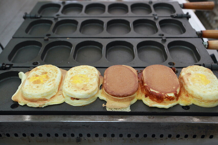 高雄市鳳山區吃。高雄市｜鳳山區。「king手作雞蛋燒」網路超人氣的創意雞蛋燒，嚴選食材來製作獨特口味雞蛋燒，季節限定