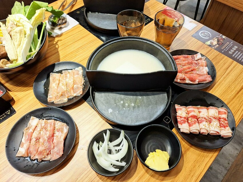 【美食】「饗樂 火烤兩吃 鍋物」火鍋燒烤吃到飽只要299元起 【美食】「饗樂 火烤兩吃 鍋物」火鍋燒烤吃到飽只要299元起