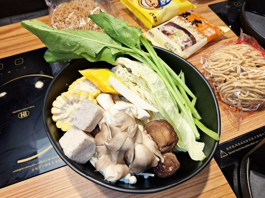 【美食】「饗樂 火烤兩吃 鍋物」火鍋燒烤吃到飽只要299元起 【美食】「饗樂 火烤兩吃 鍋物」火鍋燒烤吃到飽只要299元起