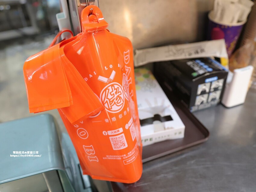 高雄市苓雅區推薦高雄正港港式點心 – 大佬嗶 爆蒜料理 自強店 自強三路宵夜美食