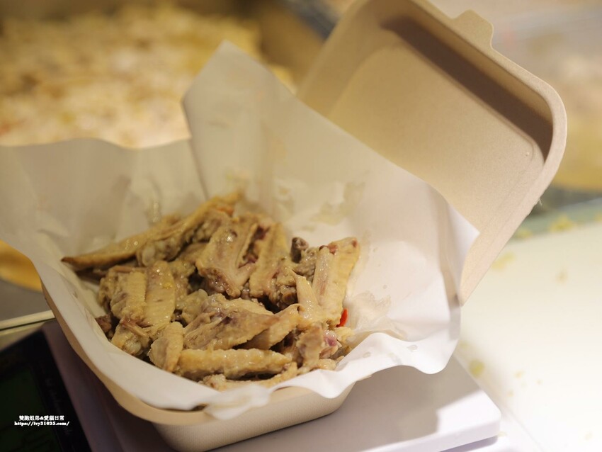 高雄市苓雅區推薦高雄正港港式點心 – 大佬嗶 爆蒜料理 自強店 自強三路宵夜美食