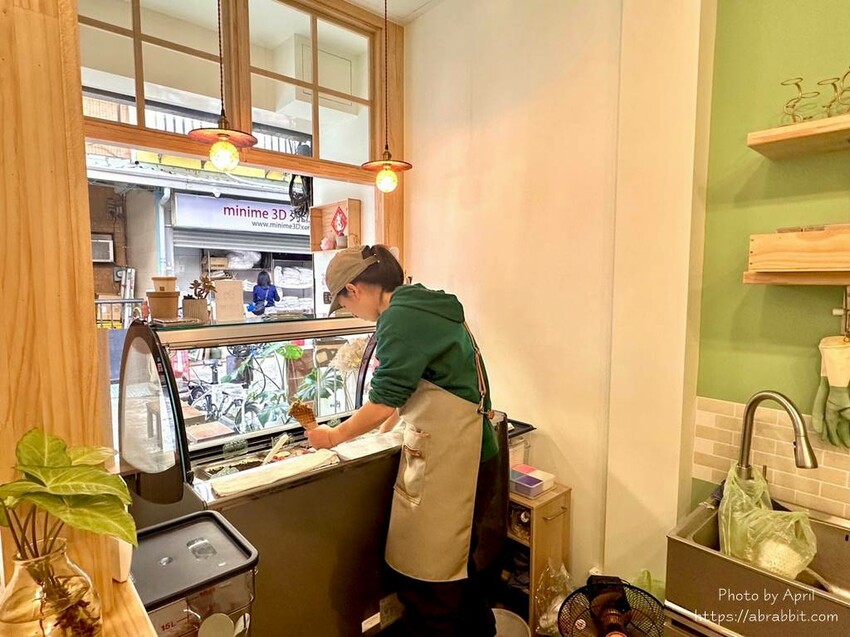 台中市西屯區逢甲小吃-巷弄內的義式冰淇淋，peropero gelato 沛樂義式冰淇淋