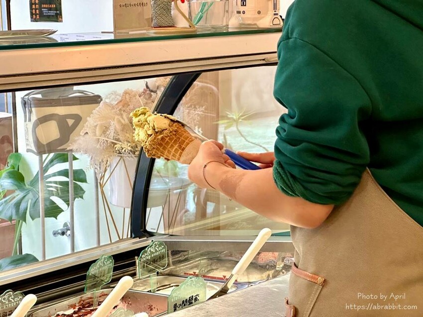 台中市西屯區逢甲小吃-巷弄內的義式冰淇淋，peropero gelato 沛樂義式冰淇淋