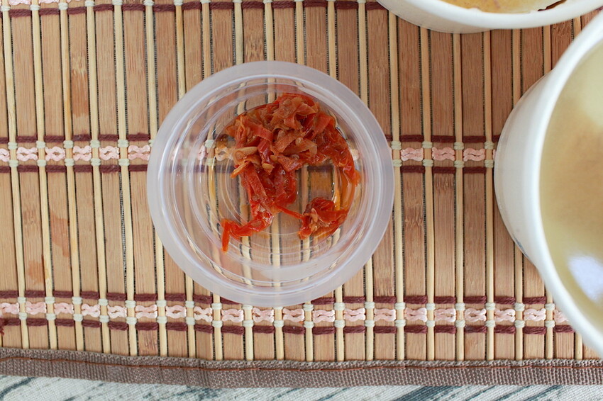 台南市中西區吃。台南市|中西區。「三女碗粿」罕見文青風古早味碗粿店,外觀潔白碗粿糕體竟然這麼好吃「三女碗粿」。