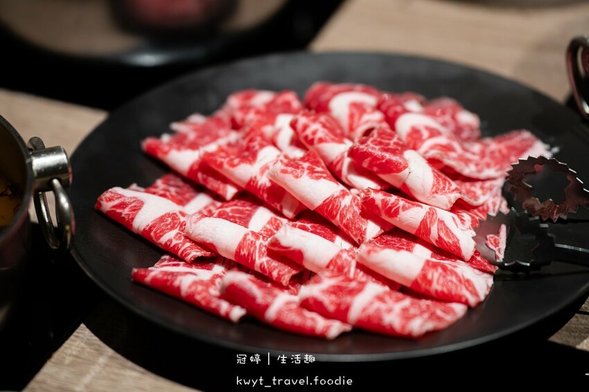 台北中山區火鍋餐廳_土狗樂市,2000克蛤蜊上桌!直送鱻爆蛤 台北中山區火鍋餐廳_土狗樂市,2000克蛤蜊上桌!直送鱻爆蛤