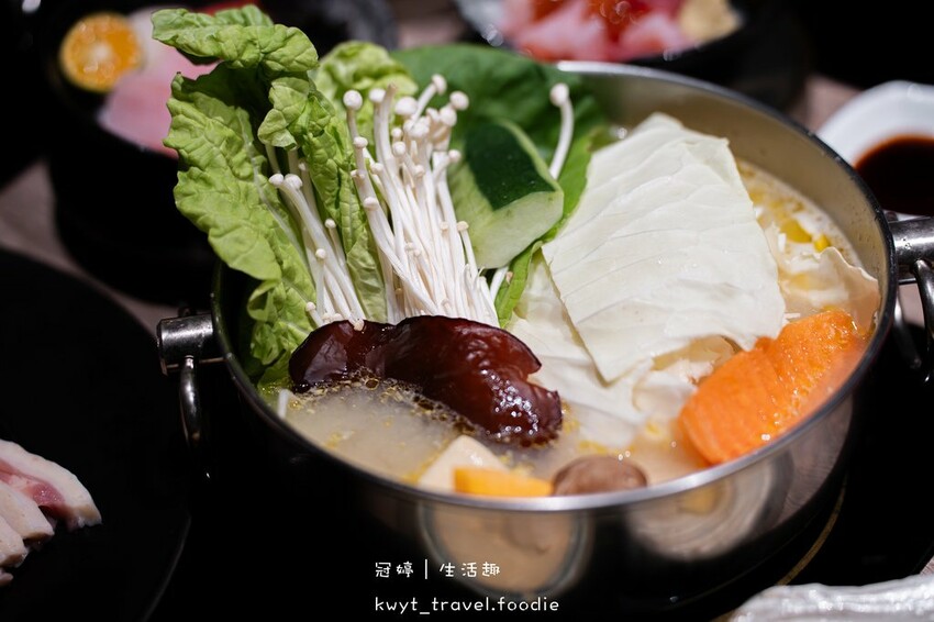 台北中山區火鍋餐廳_土狗樂市,2000克蛤蜊上桌!直送鱻爆蛤 台北中山區火鍋餐廳_土狗樂市,2000克蛤蜊上桌!直送鱻爆蛤