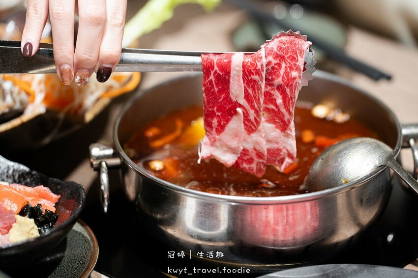 台北中山區火鍋餐廳_土狗樂市,2000克蛤蜊上桌!直送鱻爆蛤 台北中山區火鍋餐廳_土狗樂市,2000克蛤蜊上桌!直送鱻爆蛤