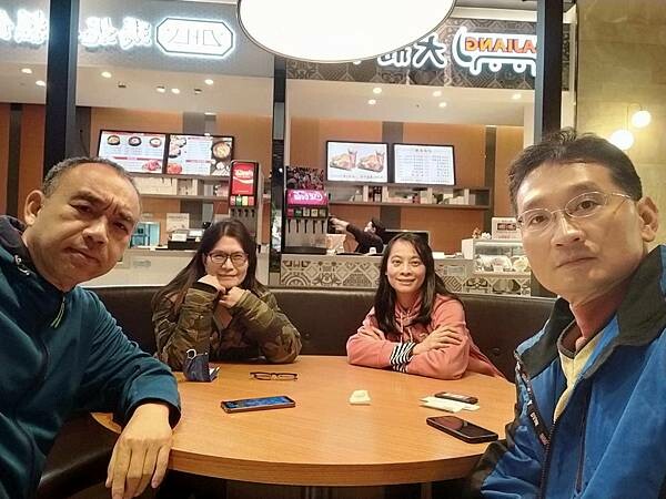 新北土城大將牛排~平價鐵板牛排~飲料無限續喝~日月光廣場B1