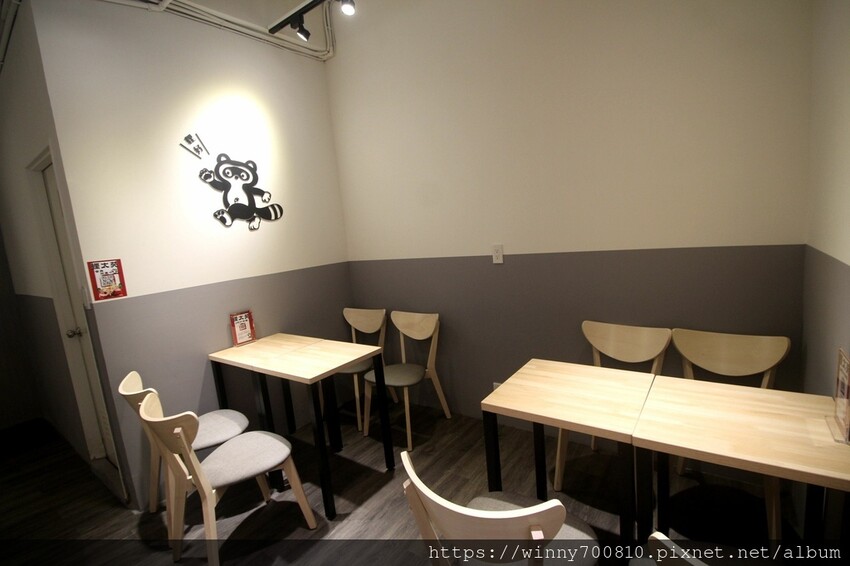新北市汐止區新北/汐止【狸太苑】為漢博格連鎖餐飲集團  底下的餐廳， 狸太苑x漢堡門徒，為同一品牌，提供平價，多樣化