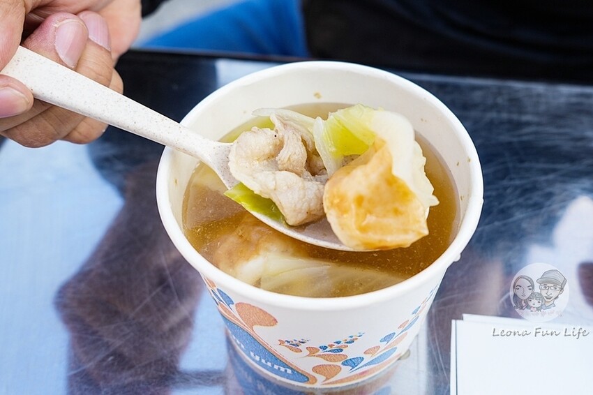 台中市北屯區台中北屯美食|香酥夜市臭豆腐，搭配銅板價料多肉骨茶喝到飽，特製辣醬一定要來一點!|臭名昭彰臭豆腐|昌平夜