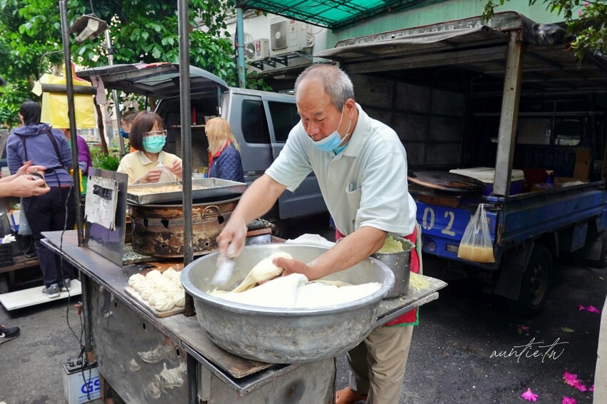 台北市中正區【台北】善導寺站｜立法院生煎包，酥脆多汁，清甜高麗菜，立法院三寶！