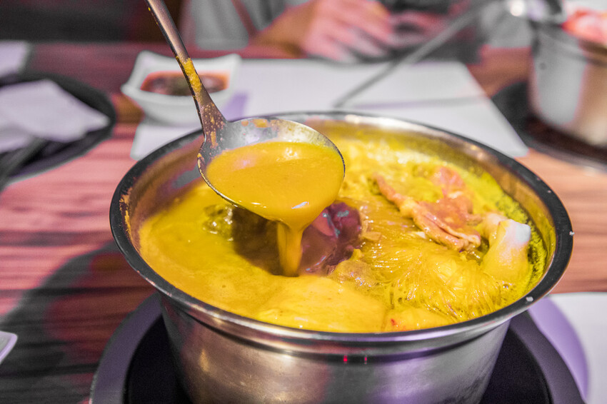 桃園市龜山區家芬豆花火鍋|還沒開門就大排長龍!在地最強傳奇小火鍋