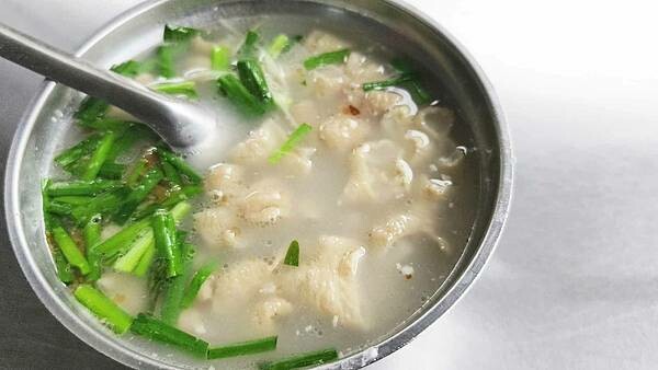 台北市中正區林記米粉湯｜南機場夜市裡必吃的美食小吃店，超大份量別輕易嚐試