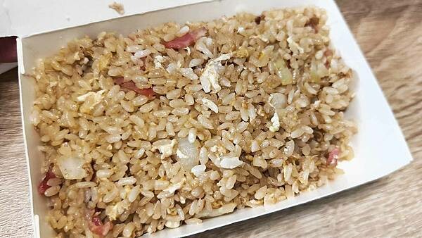台北市萬華區炒飯阿中小吃店|真的超便宜的啦~!65元就可以吃到美味炒飯