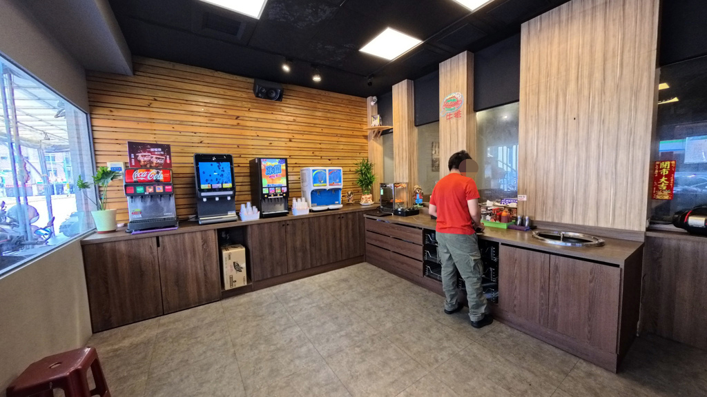 台南平價牛排推薦│魔力牛牛排館│雙拼超值又好吃│鐵板牛排香氣 台南平價牛排推薦│魔力牛牛排館│雙拼超值又好吃│鐵板牛排香氣