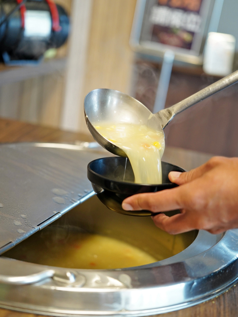 台南平價牛排推薦│魔力牛牛排館│雙拼超值又好吃│鐵板牛排香氣 台南平價牛排推薦│魔力牛牛排館│雙拼超值又好吃│鐵板牛排香氣