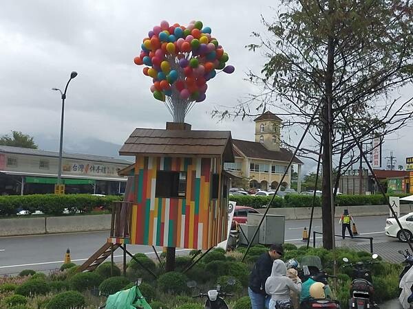 南投藍色城堡莊園茱諾法式甜點屋~國道6號愛蘭交流道下~日月町
