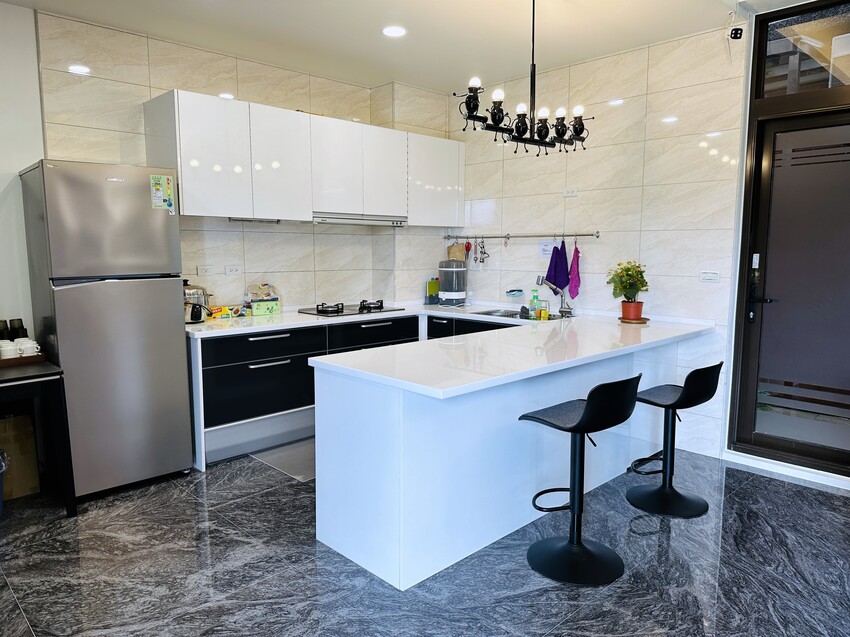 【鄉聚冬山】宜蘭包棟民宿推薦!大坪數超Chill田野景觀房,