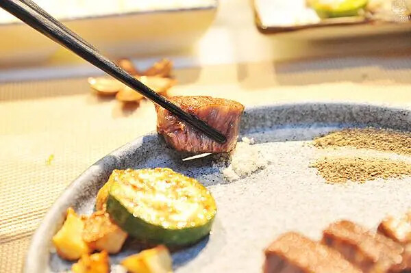 明水然.樂,Google評論4.8高分!無菜單鐵板燒桃竹苗唯 明水然.樂,Google評論4.8高分!無菜單鐵板燒桃竹苗唯