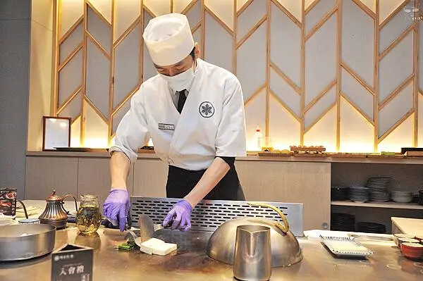 明水然.樂,Google評論4.8高分!無菜單鐵板燒桃竹苗唯 明水然.樂,Google評論4.8高分!無菜單鐵板燒桃竹苗唯