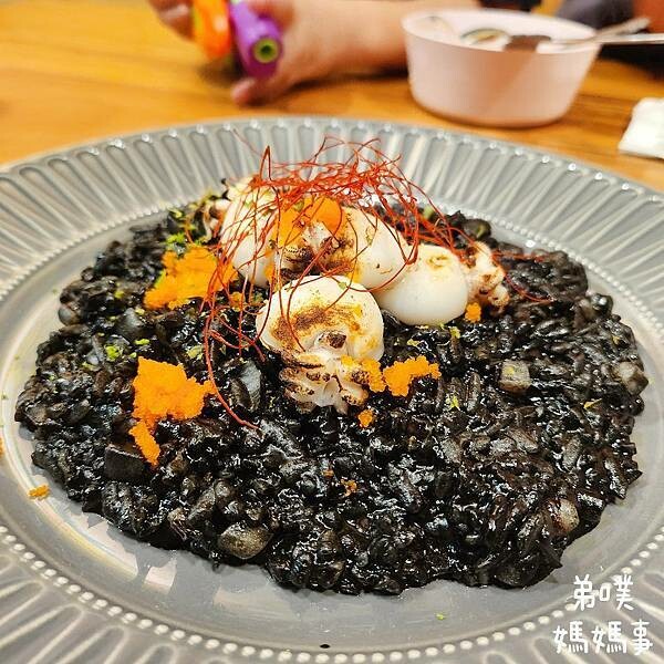 高雄市左營區【高雄‧左營】Dor,留手工義大利麵(巨蛋店)│漢神巨蛋附近好吃的平價手工義大利麵、披薩店