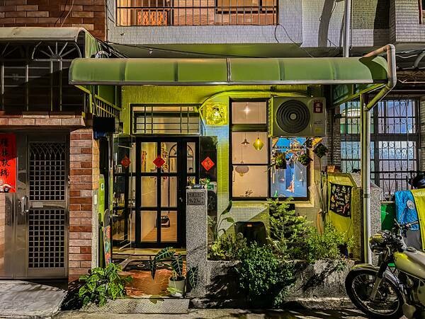 高雄市苓雅區高雄美食 – 三腳貓商號 x 露營主題咖啡廳 | 特色單品愛樂壓