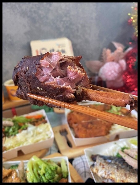 【台中西區便當推薦】【上野烤肉飯-台中精誠店】超多主食可選擇