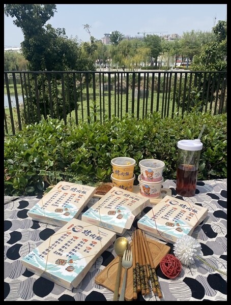 【台中西區便當推薦】【上野烤肉飯-台中精誠店】超多主食可選擇