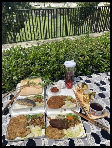 【台中西區便當推薦】【上野烤肉飯-台中精誠店】超多主食可選擇