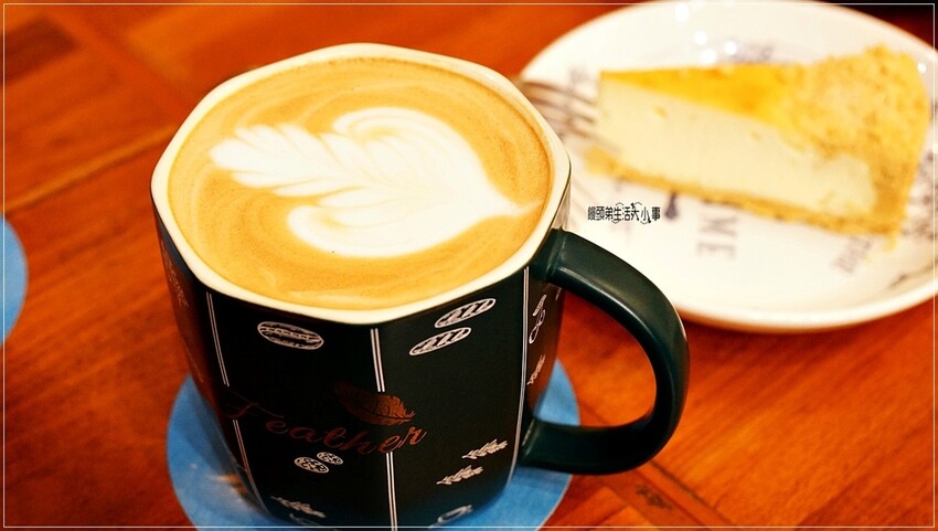 新北市三峽區三峽複合式咖啡：學而文創&Café，無服務費，無限制用餐時間，免費高速WiFi及插座供應