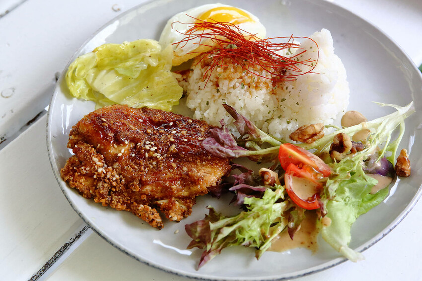 石碇秘境，武林逸亭網美景觀餐廳，寵物友善餐廳、夢幻的網美佈置