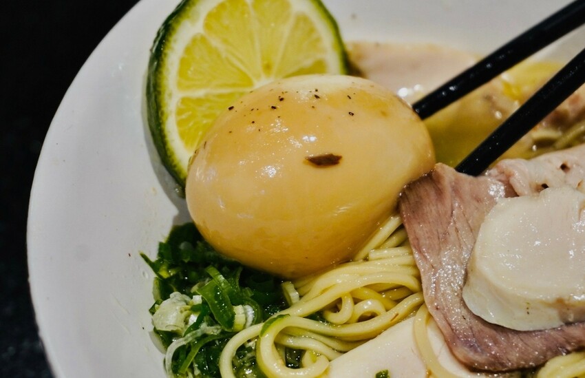 全台拉麵控注意!!! 麵屋長樂 台大公館美食必吃 開幕不到一