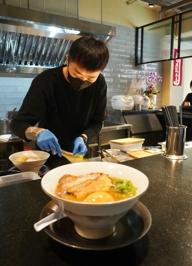 全台拉麵控注意!!! 麵屋長樂 台大公館美食必吃 開幕不到一