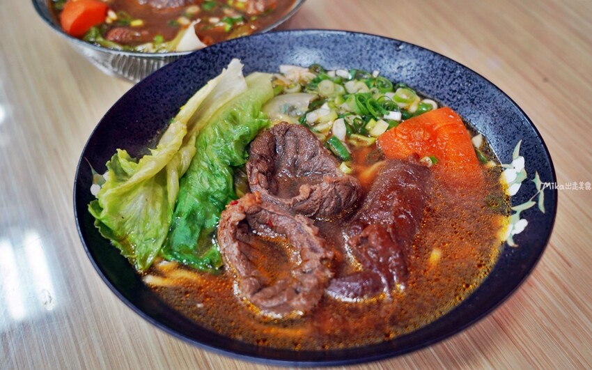 ▲新北三芝在地美食推薦：米其淋牛肉麵，網友高評價三芝牛肉麵 /mika 提供、WalkerLand窩客島整理