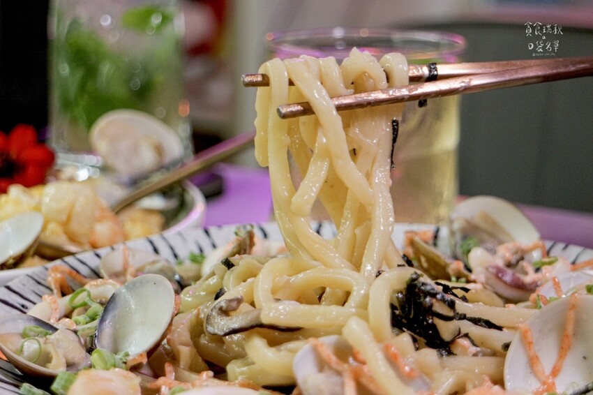 台中西屯|逢甲氛圍義大利麵餐酒館!套餐組合CP值高、特色調酒