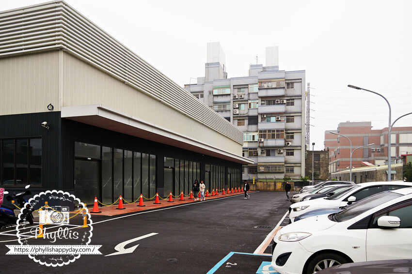 楊梅新開幕『スシロー壽司郎-楊梅中山店』超平價海膽大放送|每盤最低只要40元|停車方便|親子餐廳首選|楊梅餐廳推薦 - 相片中的菲莉絲