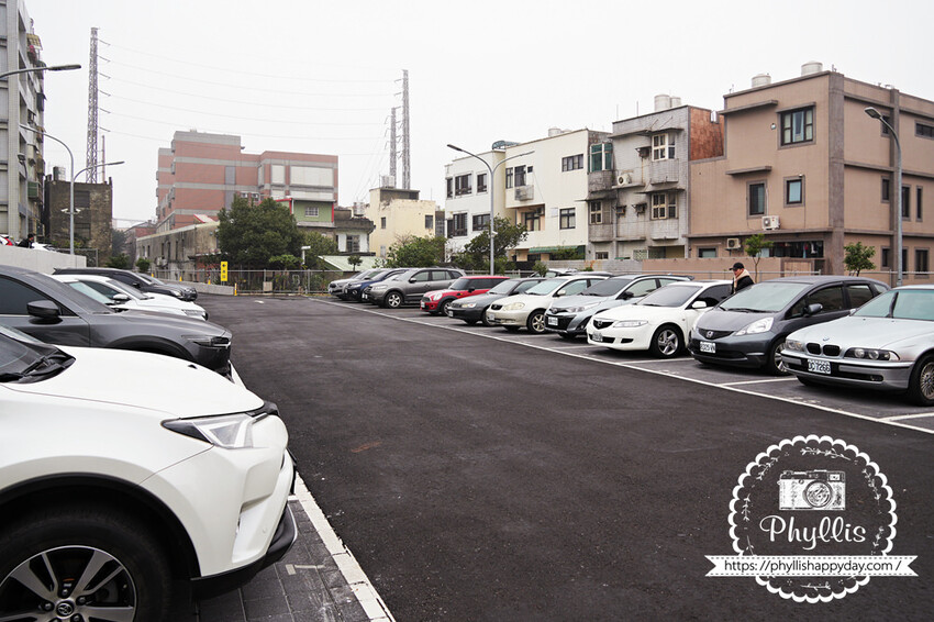 楊梅新開幕『スシロー壽司郎-楊梅中山店』超平價海膽大放送|每盤最低只要40元|停車方便|親子餐廳首選|楊梅餐廳推薦 - 相片中的菲莉絲