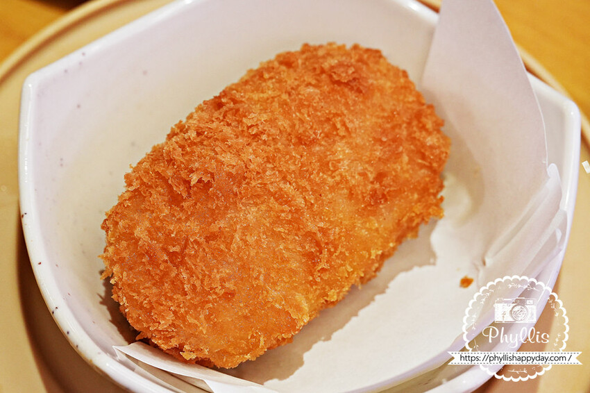 楊梅新開幕『スシロー壽司郎-楊梅中山店』超平價海膽大放送|每盤最低只要40元|停車方便|親子餐廳首選|楊梅餐廳推薦 - 相片中的菲莉絲