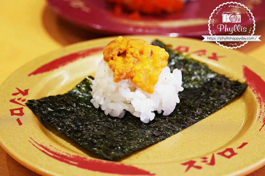 楊梅新開幕『スシロー壽司郎-楊梅中山店』超平價海膽大放送|每盤最低只要40元|停車方便|親子餐廳首選|楊梅餐廳推薦 - 相片中的菲莉絲