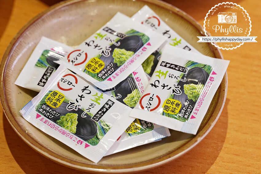 楊梅新開幕『スシロー壽司郎-楊梅中山店』超平價海膽大放送|每盤最低只要40元|停車方便|親子餐廳首選|楊梅餐廳推薦 - 相片中的菲莉絲