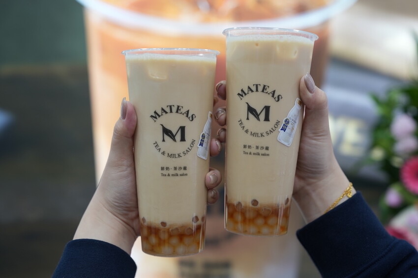 台北市大安區台北飲品 Mateas鮮奶‧茶沙龍｜台中鮮奶茶天花板來台北囉~好看又好喝!