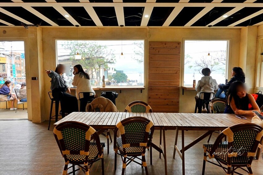 新北市淡水區【新北】淡水｜嗜甜漁港店，甜點Gelato都優秀，滬尾漁港海景咖啡廳，