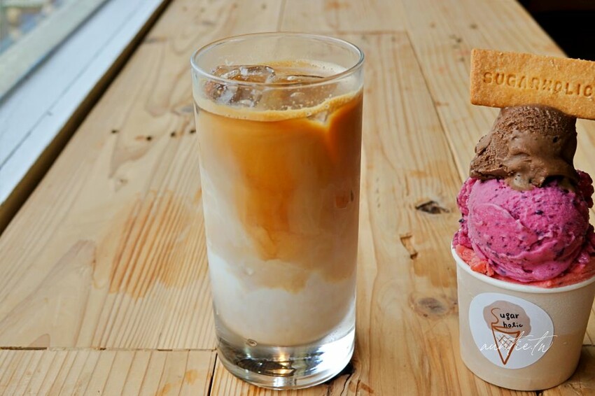 新北市淡水區【新北】淡水｜嗜甜漁港店，甜點Gelato都優秀，滬尾漁港海景咖啡廳，