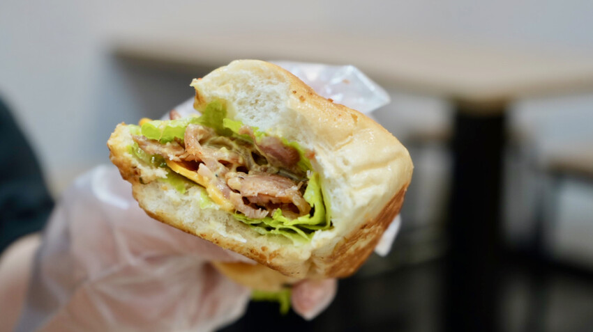 台北市中山區[台北美食] 1021炭烤土司-錦州店｜行天宮站必吃早餐推薦！浮誇系牽絲烤肉吐司！