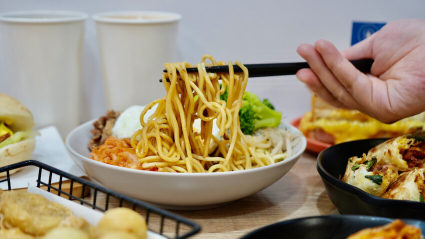 台北市中山區[台北美食] 1021炭烤土司-錦州店｜行天宮站必吃早餐推薦！浮誇系牽絲烤肉吐司！