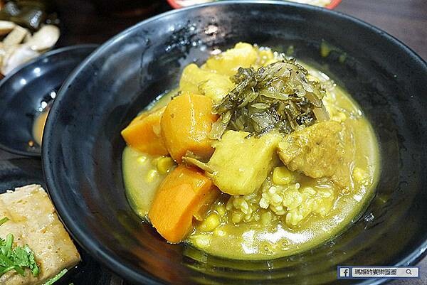 基隆市仁愛區基隆美食【味萊坊基隆站前店】口齒留香美味必吃蔬食/基隆素食/原江姐料理