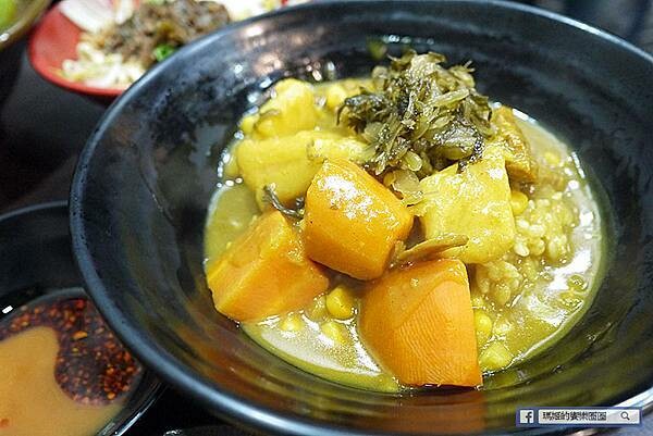 基隆市仁愛區基隆美食【味萊坊基隆站前店】口齒留香美味必吃蔬食/基隆素食/原江姐料理