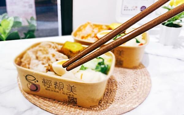 新店外送便當推薦《輕靚美》健康餐盒，健康機能蔬果飲結合輕食餐盒，瘦身又排毒-17.jpg